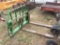 (327)JOHN DEERE PALLET FORKS