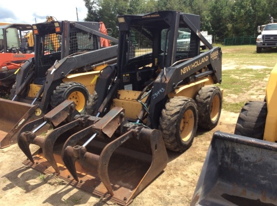 (47)NEW HOLLAND LX665 TURBO SKID STEER