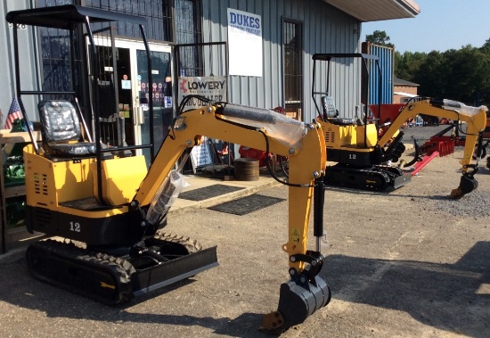 (69)UNUSED - AGROTK YM10 MINI EXCAVATOR