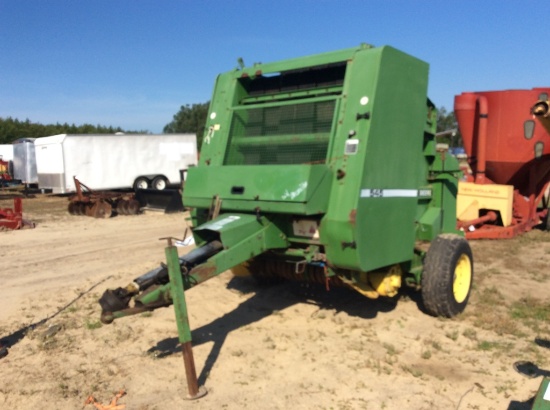 (483)JOHN DEERE 545 ROUND BALER