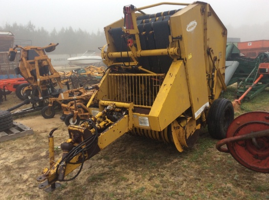 (486)VERMEER 504R ROUND BALER
