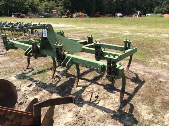 (213)9 SHANK CHISEL PLOW