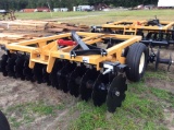 (279)8' PULL TYPE FINISH DISC HARROW - X2224