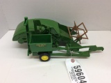 1/16 JD 12A PULL COMBINE