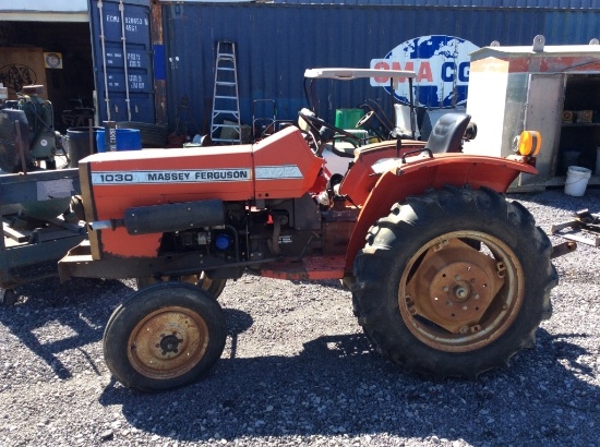 (13)MASSEY FERGUSON 1030