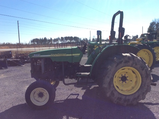 (25)JOHN DEERE 5220