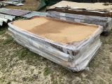 (483)PALLET OF 4 DOORS