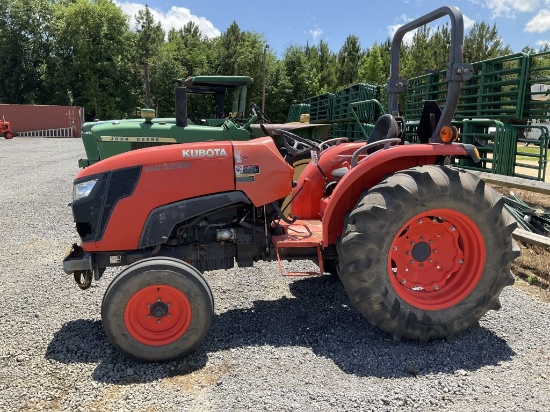 (32)KUBOTA MX5200 TRACTOR