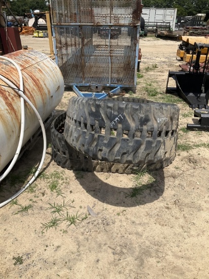 (47)SKID STEER TRACKS