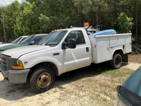 (101)2000 FORD F350 SERVICE TRUCK