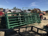 (320)10 - 16' CORRAL PANELS W/ 6' WALK THRU