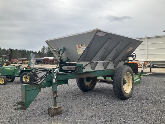 (105)CHANDLER S.S. FERTILIZER SPREADER