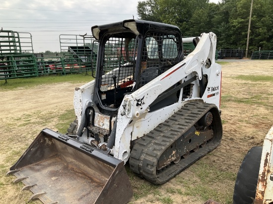 (103)BOBCAT T590 TRACK SKID STEER