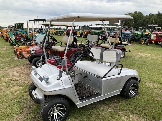 (9)CLUB CAR ELECTRIC GOLF CART