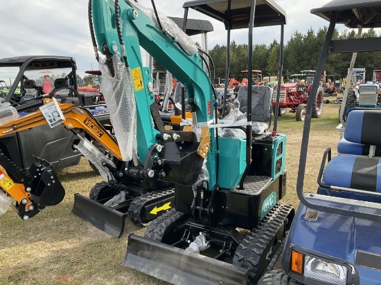 (18)UNUSED AGT QH12 MINI EXCAVATOR