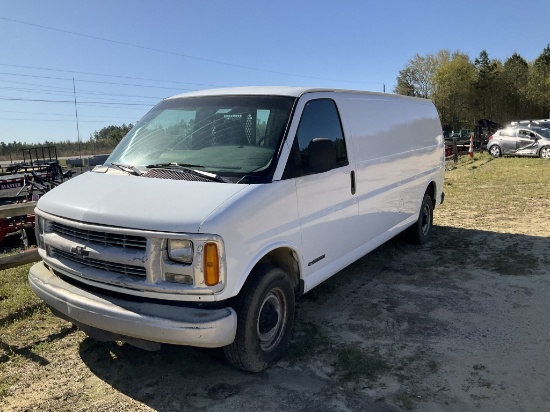 (230)1999 CHEVROLET 2500 WORK VAN