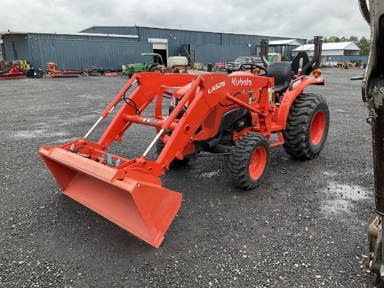 (92)KUBOTA L3901 W/ LA 525 LOADER
