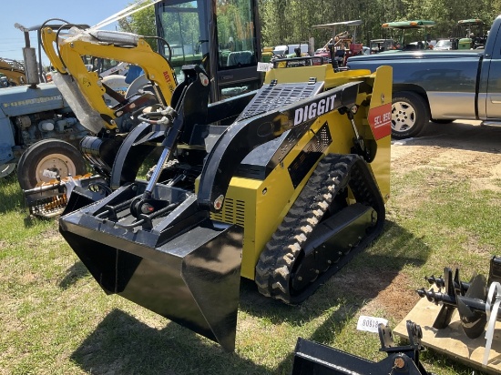 (123)UNUSED DIGGIT SCL850 MINI SKID LOADER