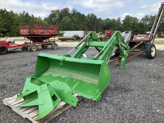 (938)JOHN DEERE 245 LOADER ATTACHEMENT