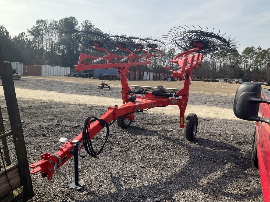 (1169)NEW AGLINE AVR8 HAY RAKE