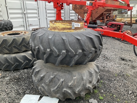 (1161)18.4-26 TRACTOR DUALS W/ HARDWARE
