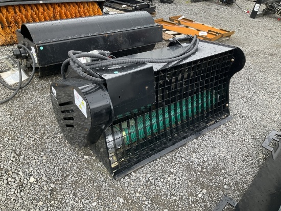 (1071)UNUSED GIYI 48" SKID STEER MIXING BUCKET