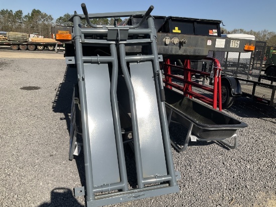 (864)AUTO CATTLE HEAD GATE