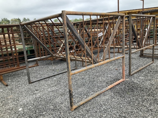 (900)6 X 6 HAY FEEDER - 68" TALL