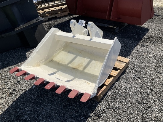 (1198)36" EXCAVATOR BUCKET