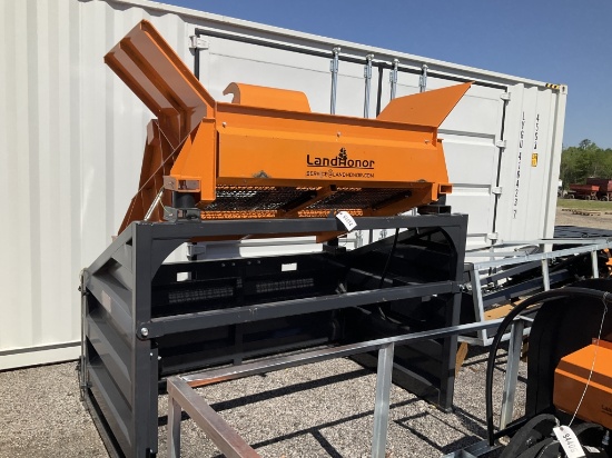 (1239)UNUSED LANDHONOR SKID STEER MTD SCREENER