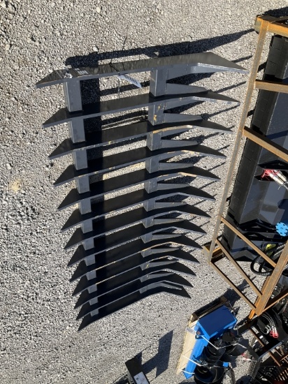 (1048)UNUSED LANDHONOR 72" SKID STEER ROOT RAKE
