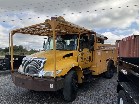 2003 INTERNATIONAL 4000 BUCKET TRUCK