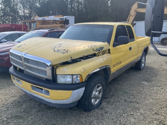 (275)2000 DODGE RAM