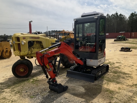 (162)UNUSED IRE25 MINI EXCAVATOR