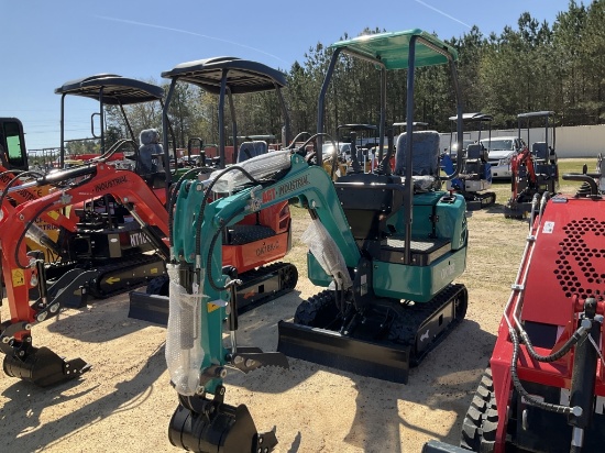 (196)UNUSED AGT QK16R MINI EXCAVATOR