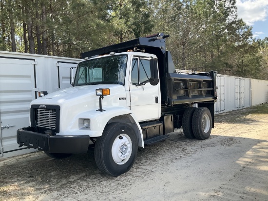 (257)2003 FREIGHTLINER FL70 DUMP TRUCK