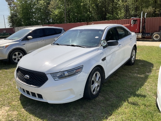 (281)2015 FORD TAURUS