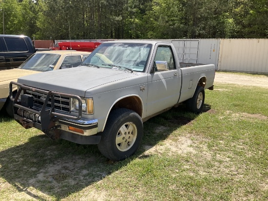 (271)1983 CHEVROLET S TRUCK