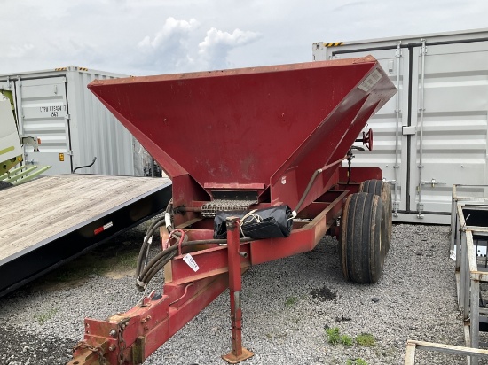 (664)CHANDLER 6-TON PULL TYPE SPEADER(A)