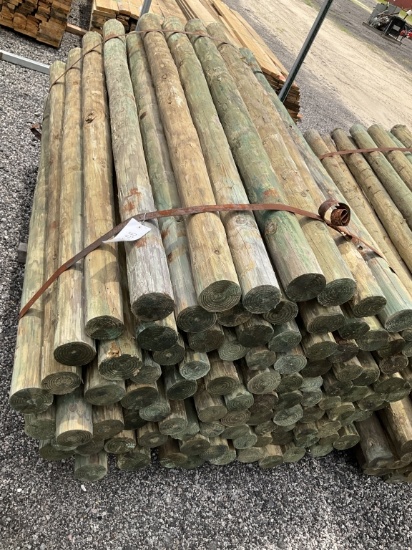 (907)BUNDLE OF 100 - 3" X 7' ROUND WOOD POST(A)