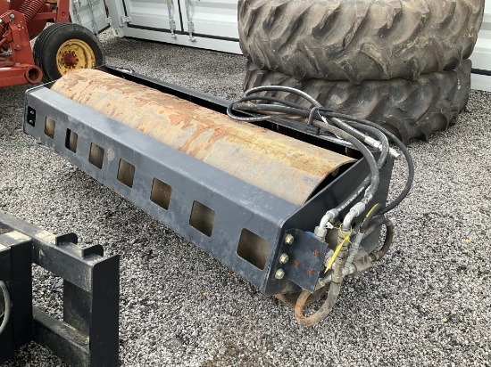 (1178)72" SKID STEER VIBRATORY ROLLER