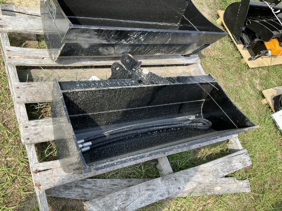 UNUSED MIVA EXCAVATOR 32" TILTING BUCKET(A)