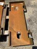 (1073)-(A)UNUSED GIYI SKID STEER MOUNTING PLATE