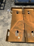 (1072)-(A)UNUSED GIYI SKID STEER MOUNTING PLATE