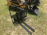 (226)-(A)UNUSED GIYI GY-XHC MINI SKID STEER FORKS
