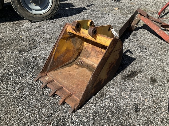 30" EXCAVATOR BUCKET