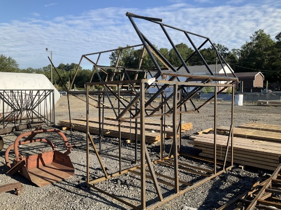 508-LOT OF METAL RACKS