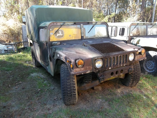 AM GENERAL HUMVEE