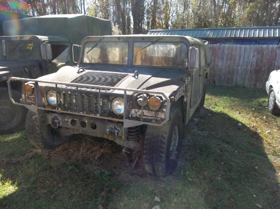 AM GENERAL HUMVEE