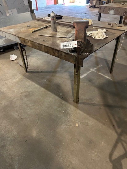METAL TABLE